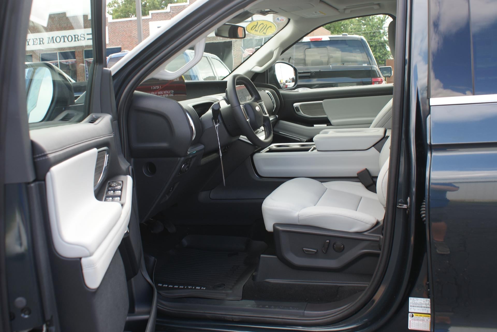 2026 Ford Expedition Max Platinum 4x4
