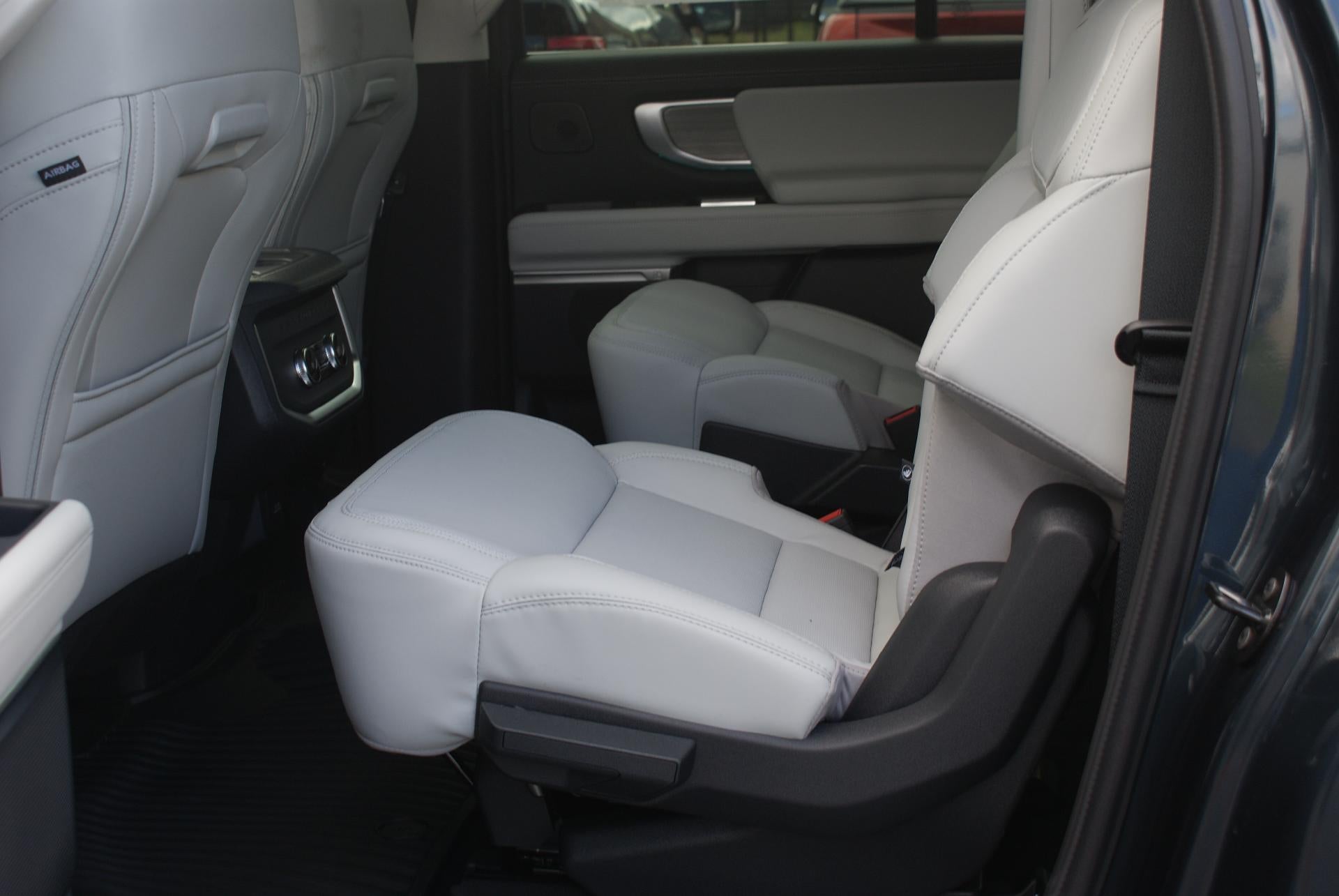 2026 Ford Expedition Max Platinum 4x4