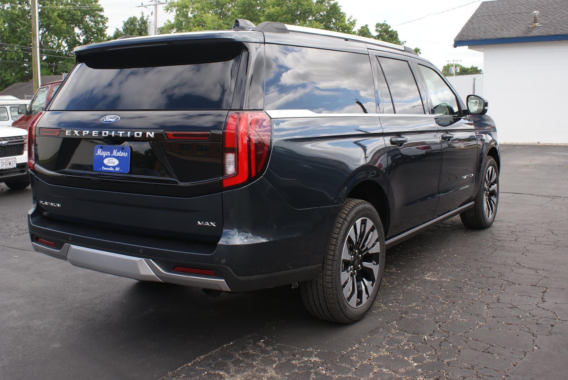 2026 Ford Expedition Max Platinum 4x4