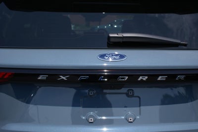 2026 Ford Explorer Active w/200A Pkg 4WD