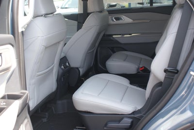 2026 Ford Explorer Active w/200A Pkg 4WD