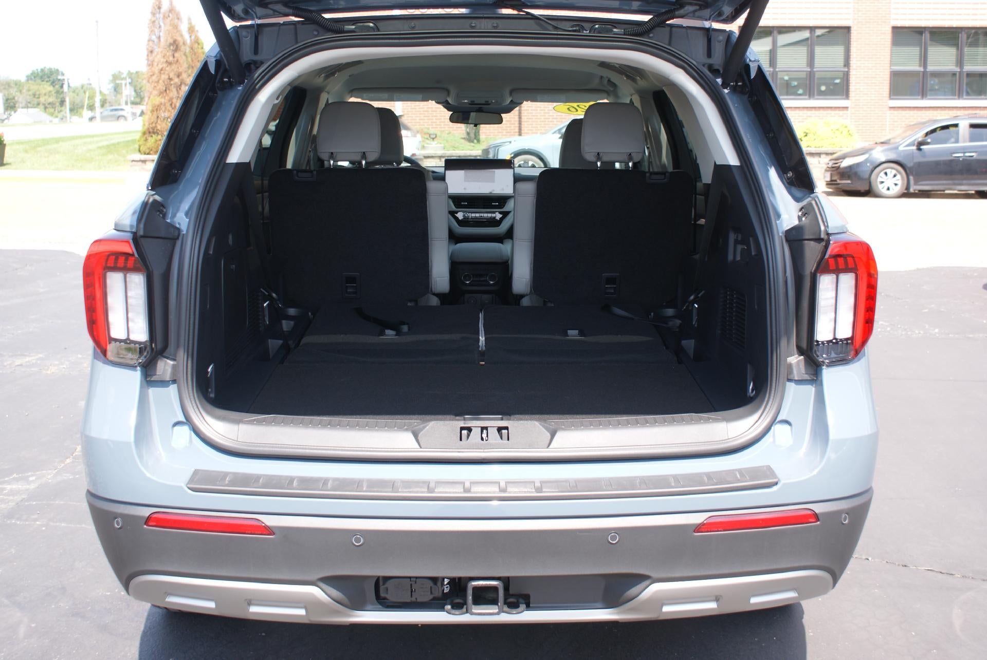 2026 Ford Explorer Active w/200A Pkg 4WD