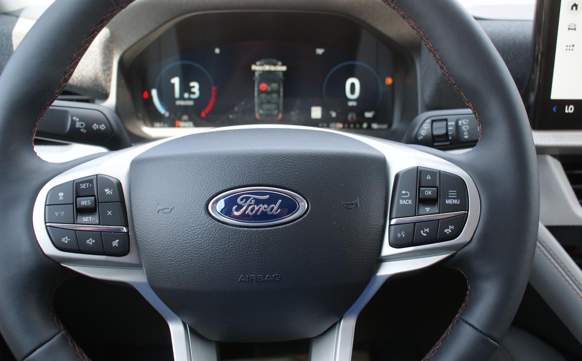 2026 Ford Explorer Active w/200A Pkg 4WD