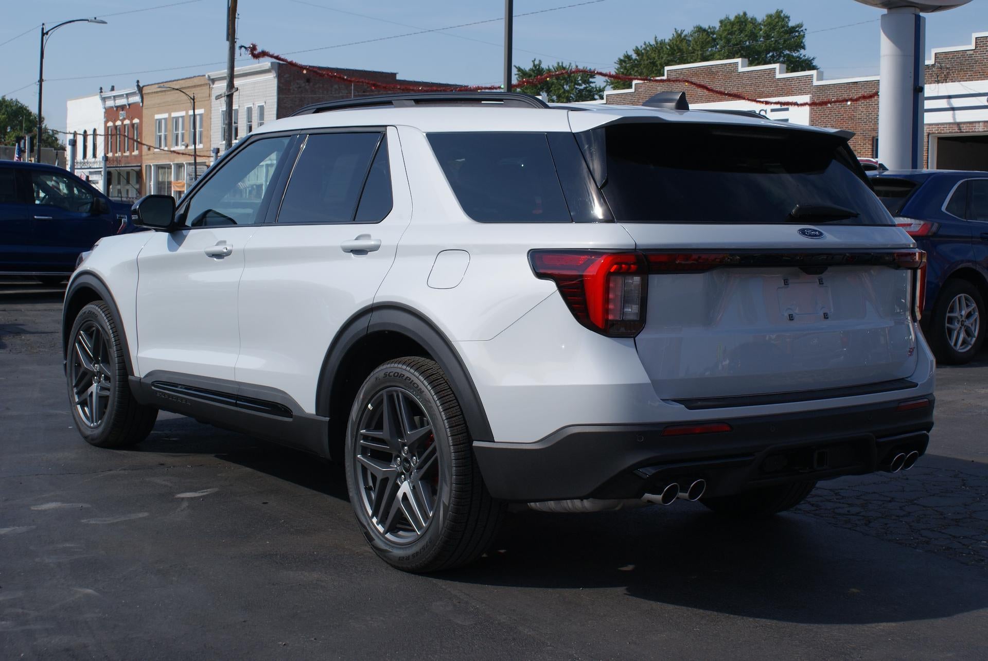 2026 Ford Explorer ST 4WD