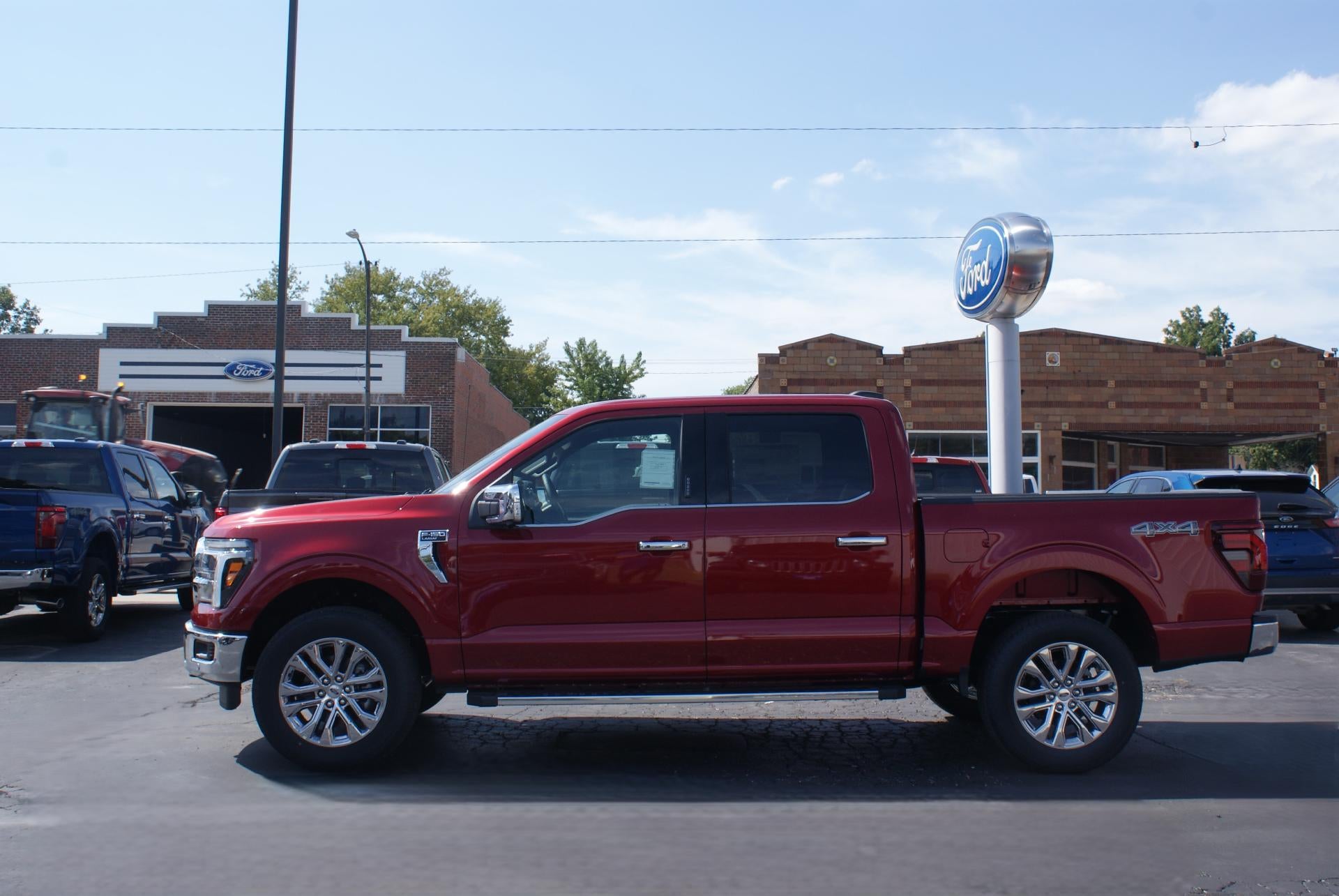 2026 Ford F-150 LARIAT 4WD SuperCrew 5.5' Box