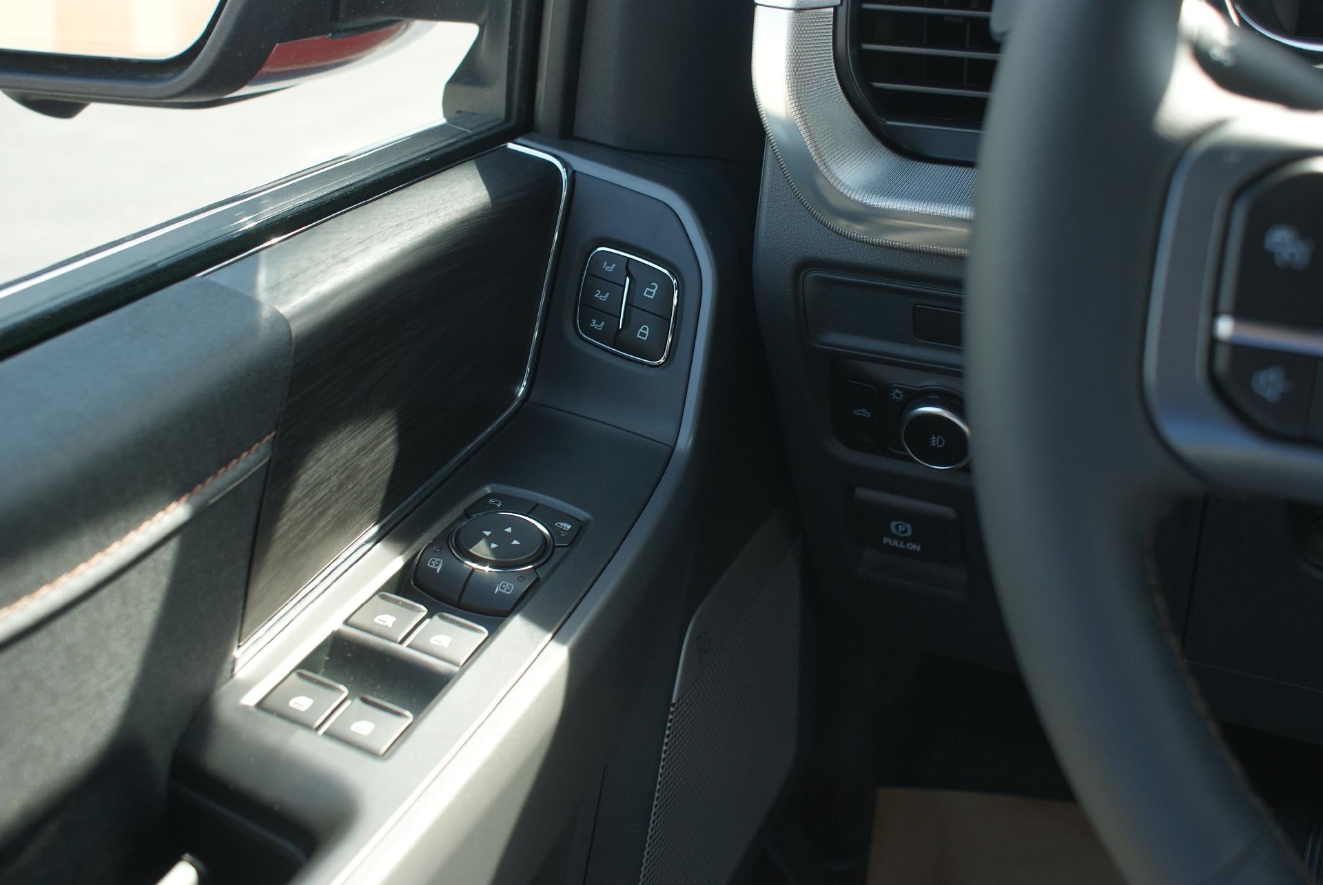 2026 Ford F-150 LARIAT 4WD SuperCrew 5.5' Box
