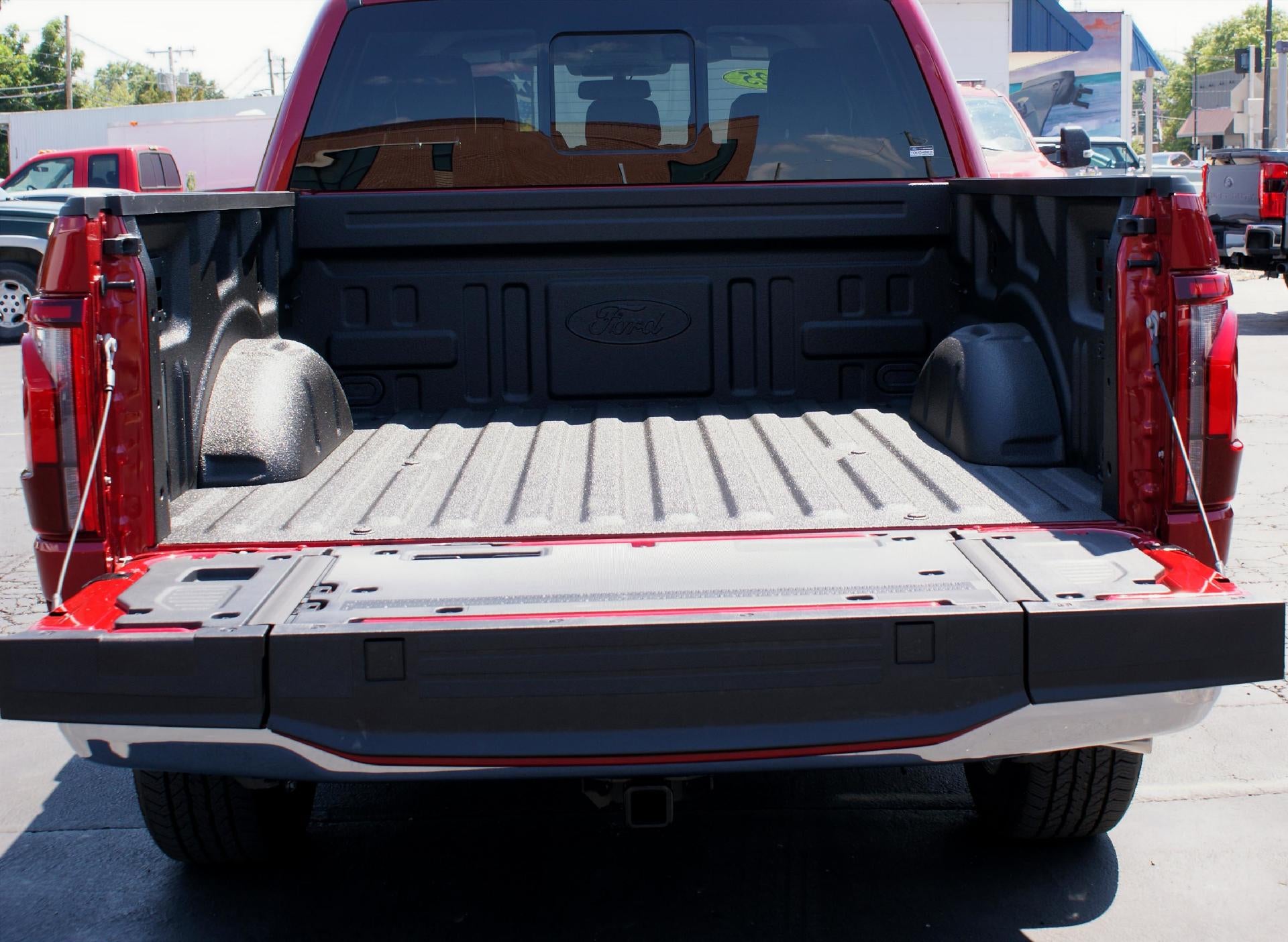 2025 Ford F-150 LARIAT 4WD SuperCrew 5.5' Box