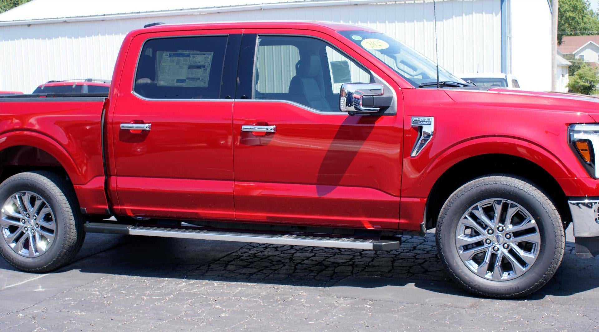 2025 Ford F-150 LARIAT 4WD SuperCrew 5.5' Box