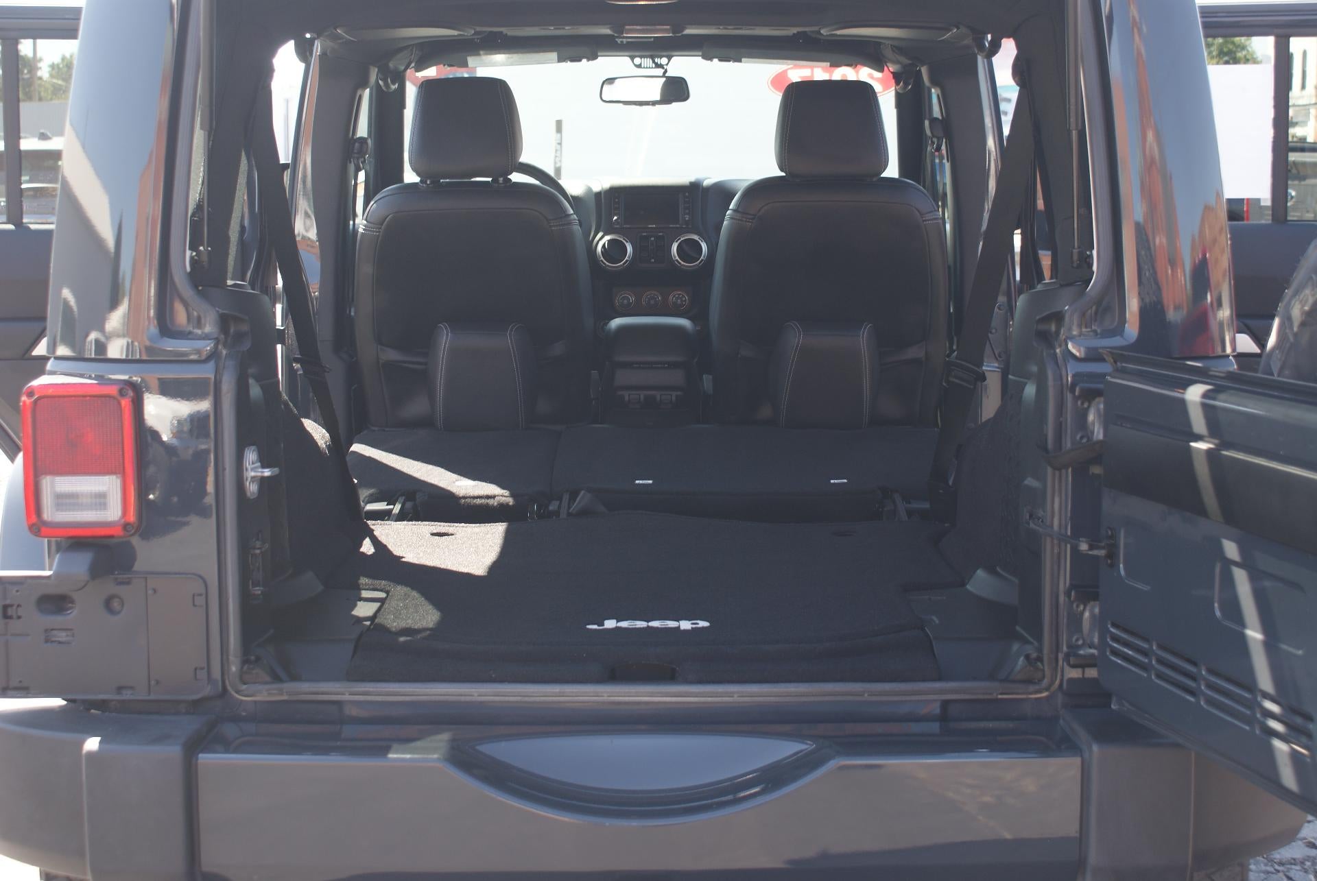 2017 Jeep Wrangler Unlimited Sahara 4x4