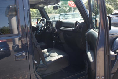 2017 Jeep Wrangler Unlimited Sahara 4x4