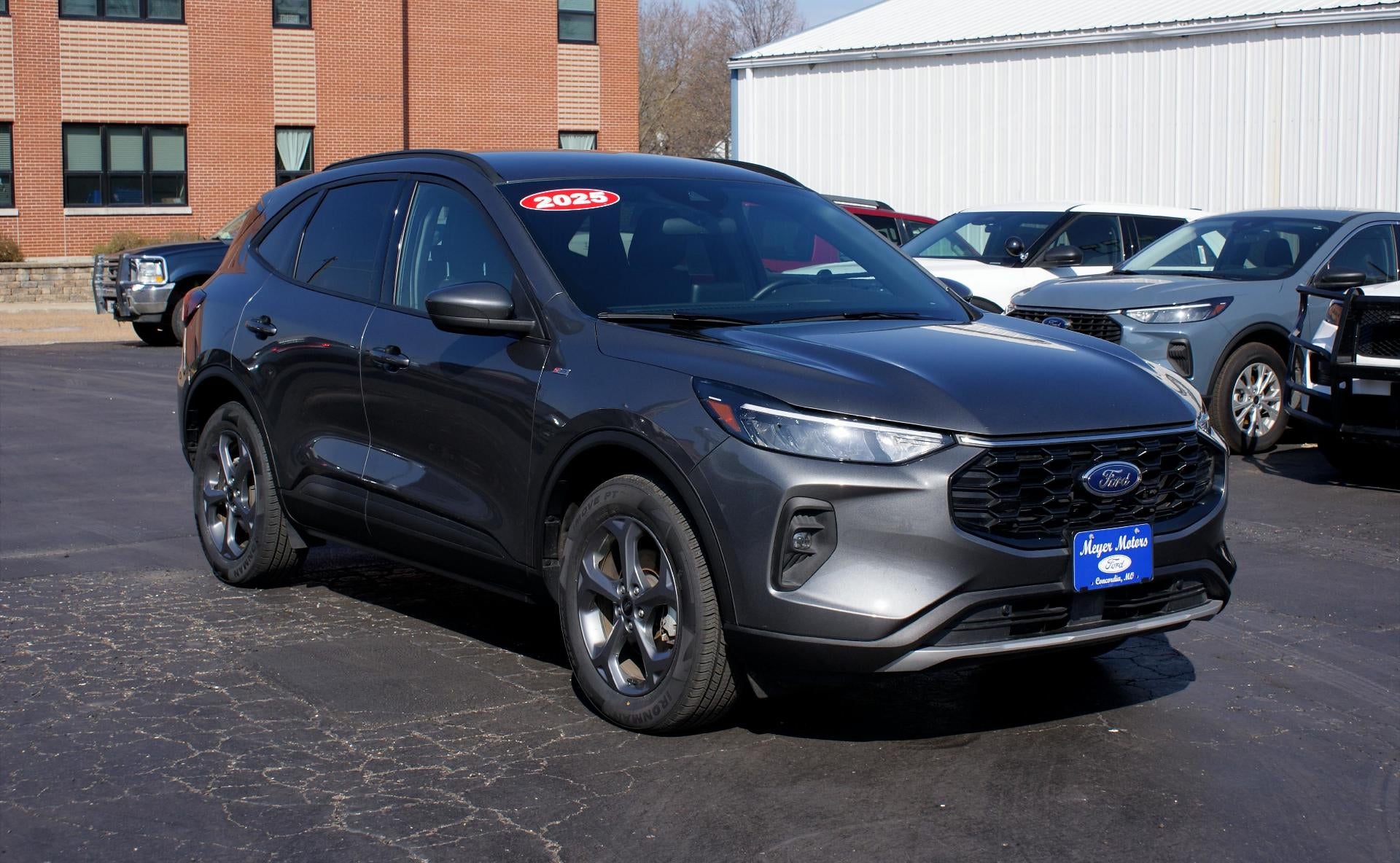2025 Ford Escape ST-Line Select AWD