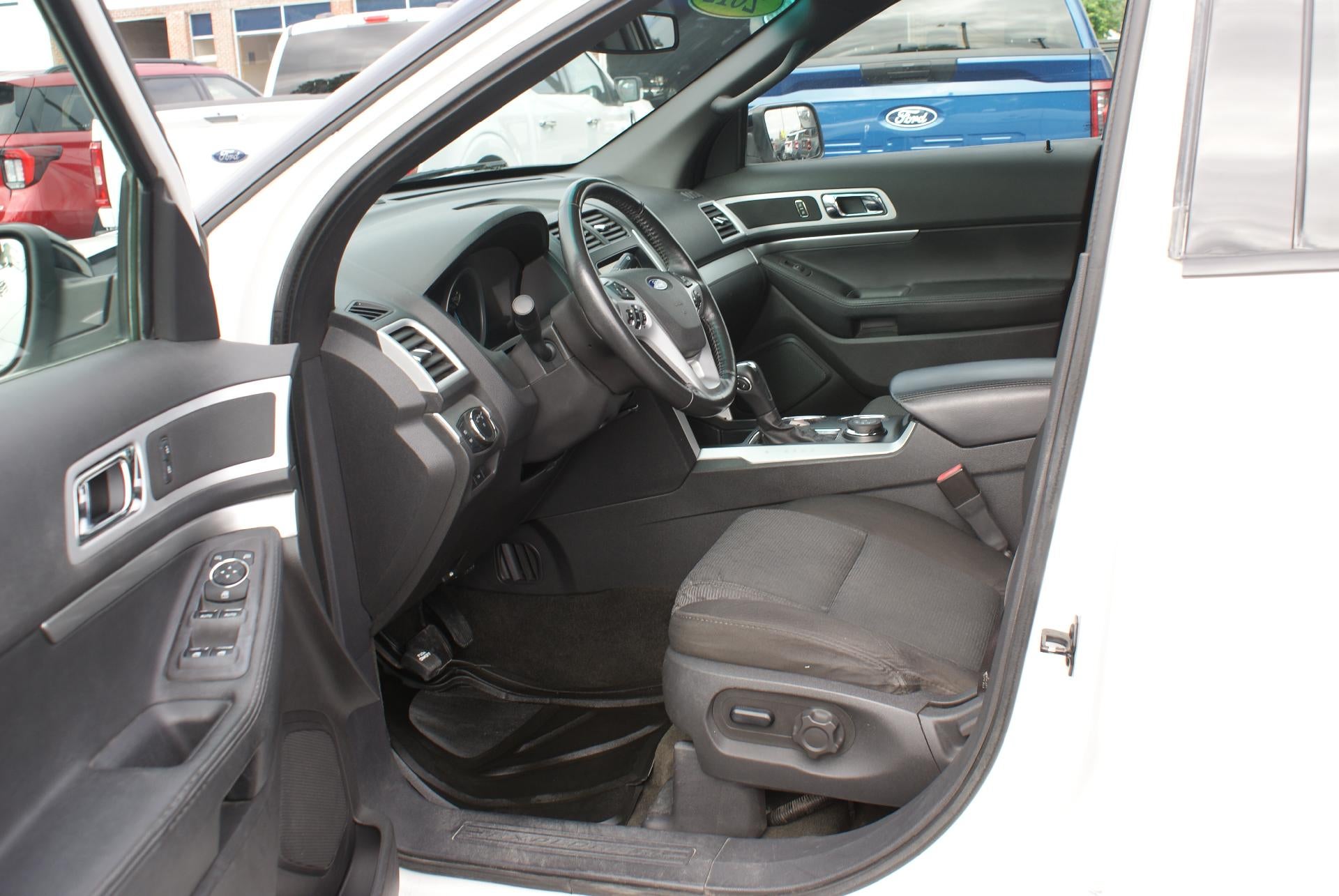 2012 Ford Explorer 4WD 4dr XLT