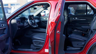 2025 Ford Explorer ST-Line 4WD