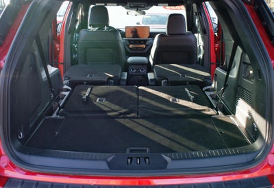 2025 Ford Explorer ST-Line 4WD