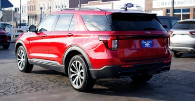 2025 Ford Explorer ST-Line 4WD