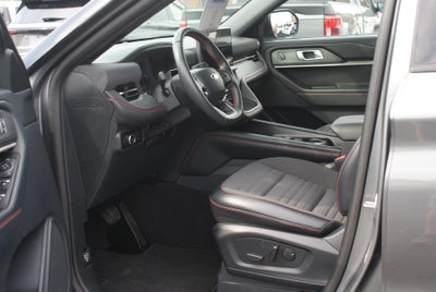 2025 Ford Explorer ST-Line 4WD