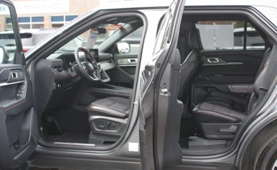 2025 Ford Explorer ST-Line 4WD