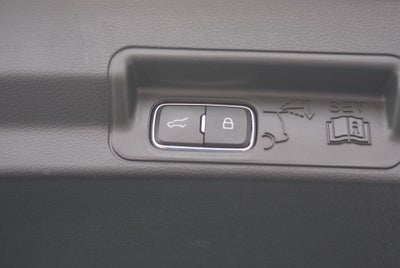 2025 Ford Explorer ST-Line 4WD