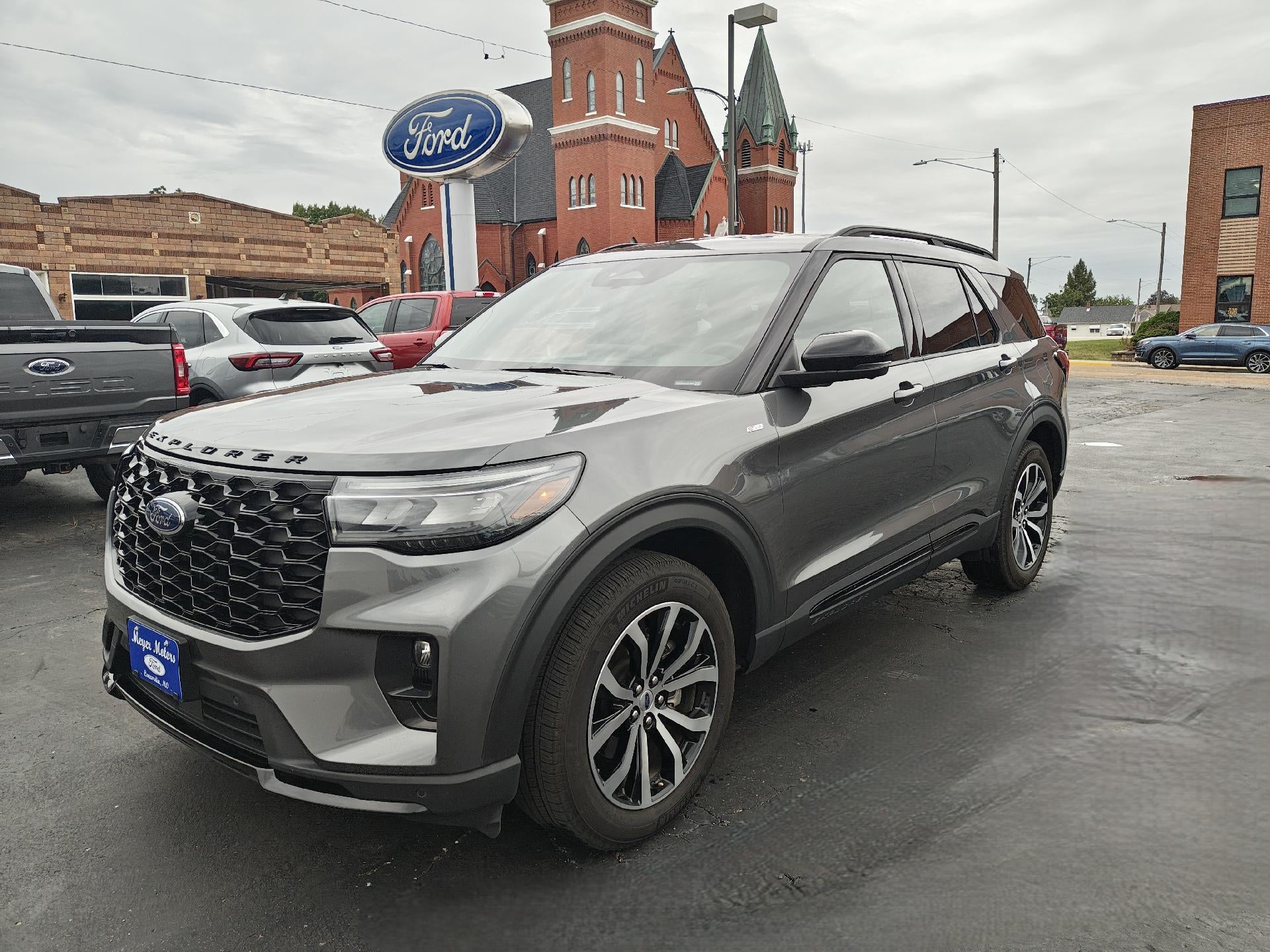 2026 Ford Explorer ST-Line 4WD