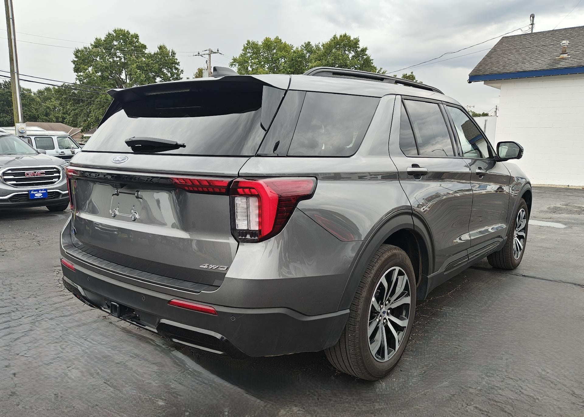 2026 Ford Explorer ST-Line 4WD