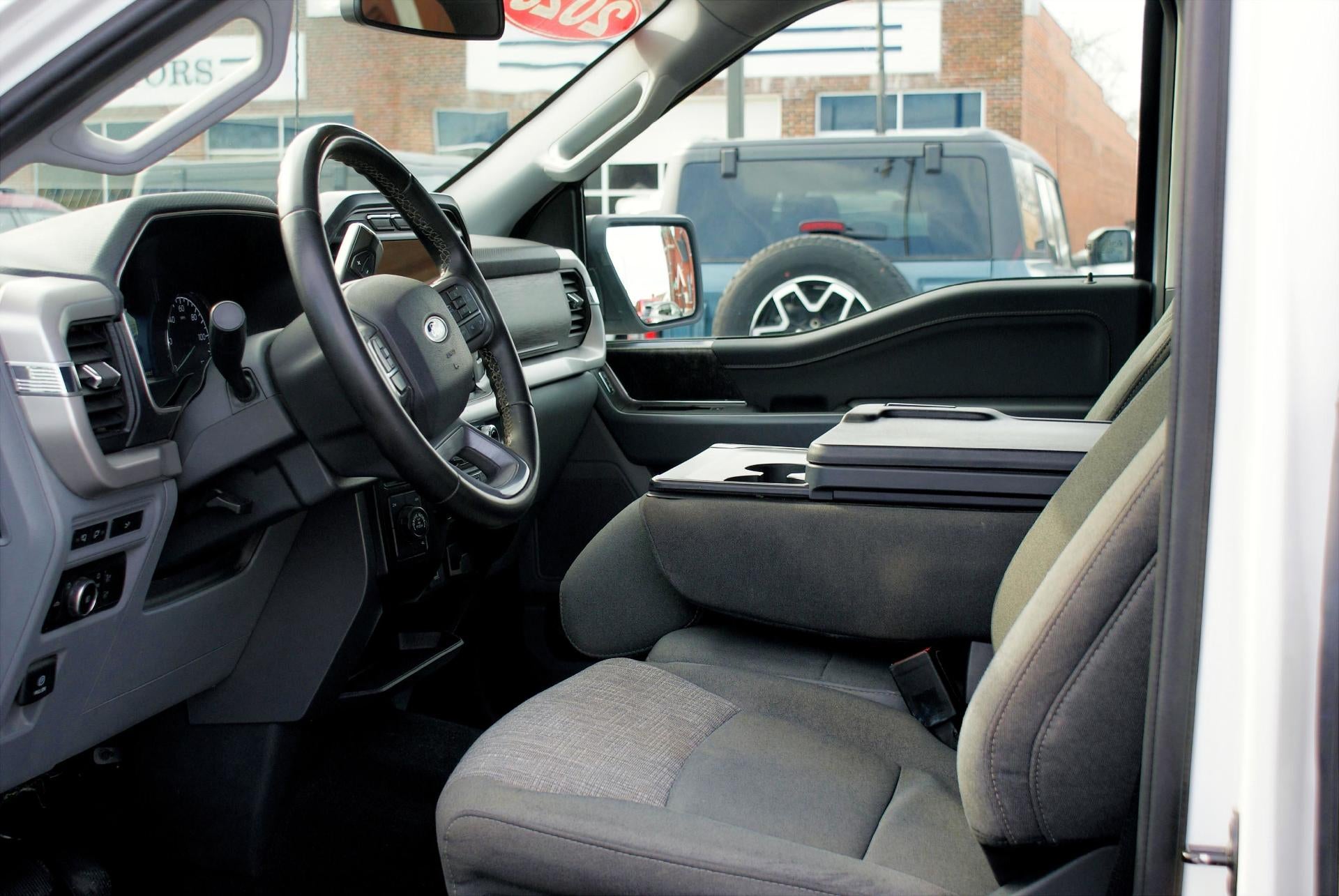 2023 Ford F-150 XLT 4WD SuperCrew 5.5' Box