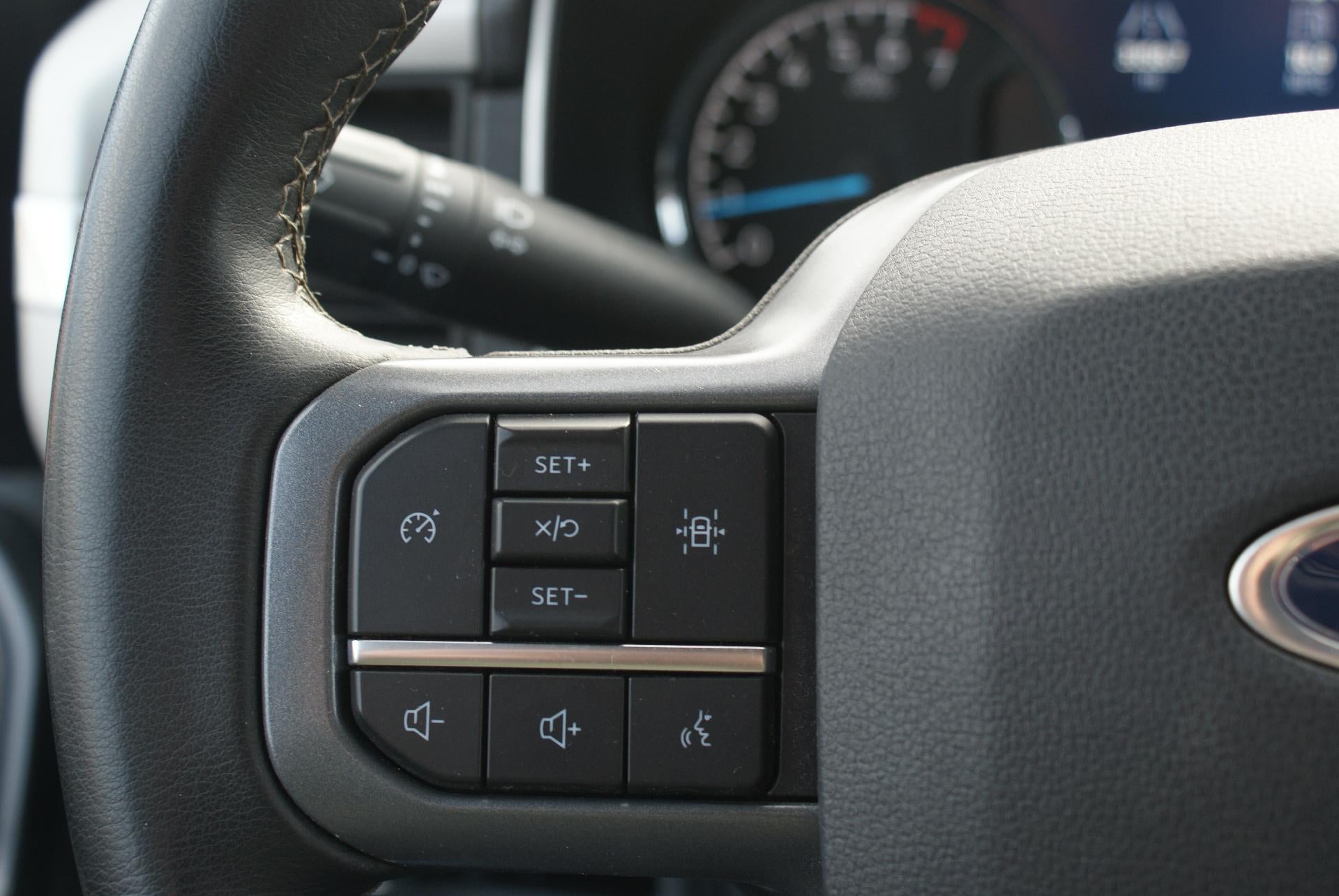 2023 Ford F-150 XLT 4WD SuperCrew 5.5' Box