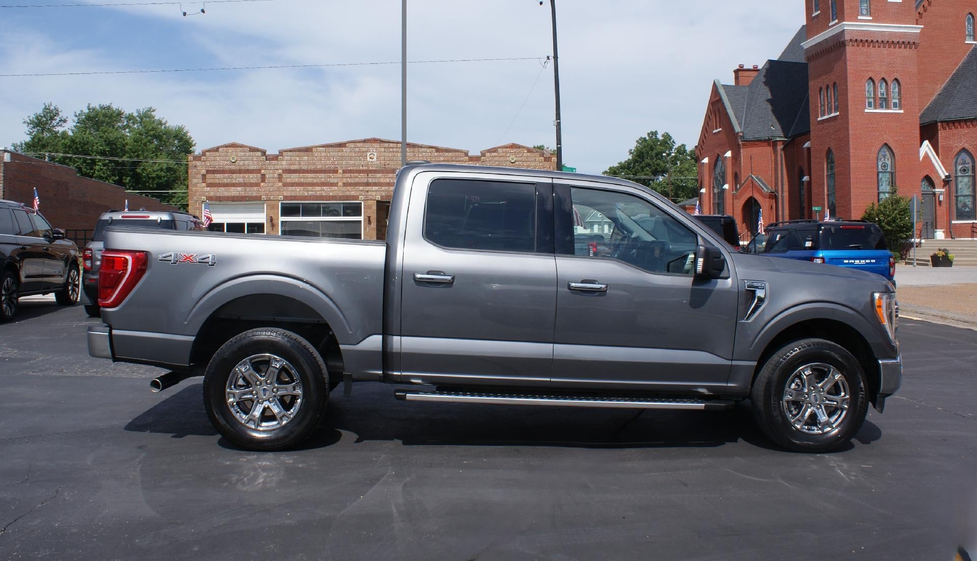 2022 Ford F-150 XLT 4WD SuperCrew 5.5' Box