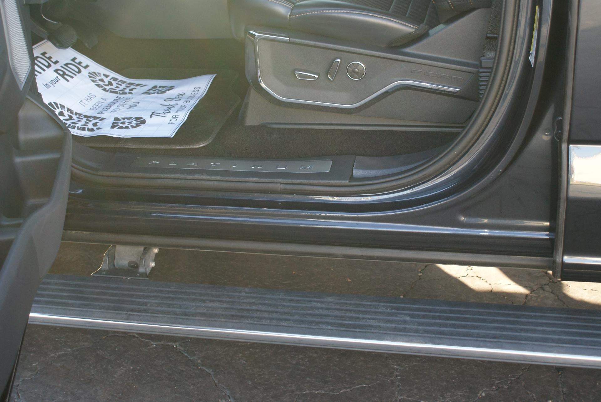 2022 Ford F-150 Platinum 4WD SuperCrew 5.5' Box