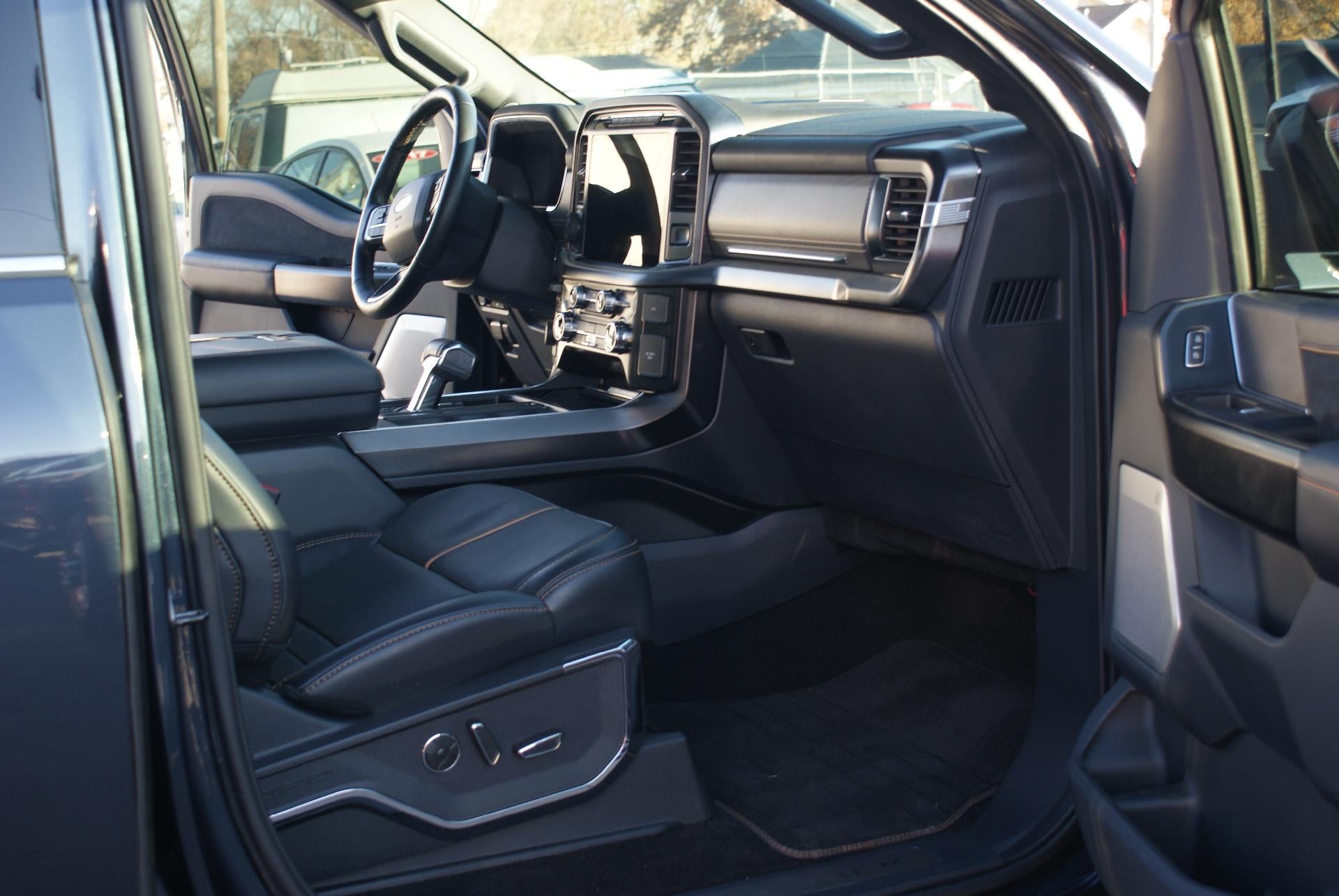 2022 Ford F-150 Platinum 4WD SuperCrew 5.5' Box