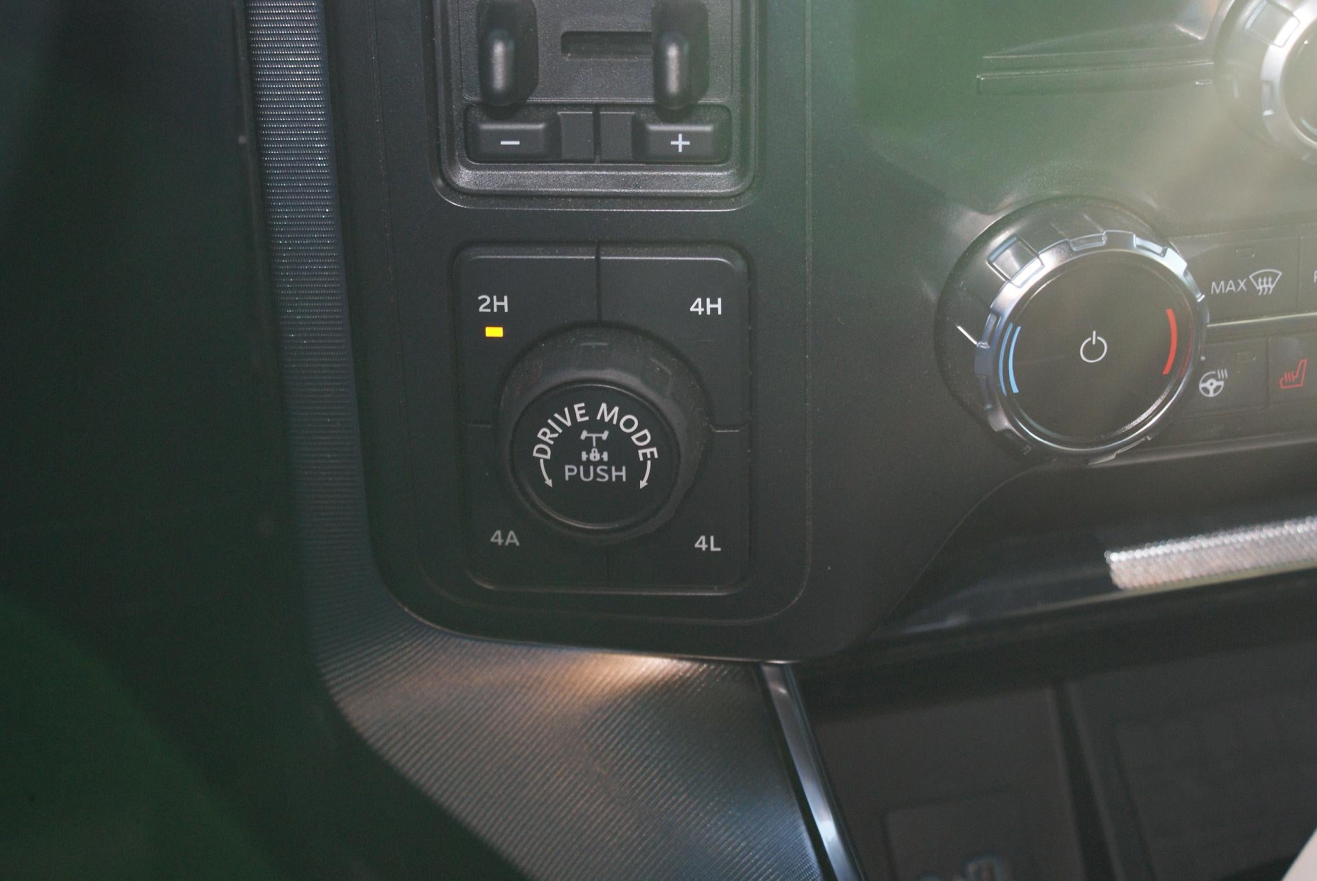 2022 Ford F-150 Platinum 4WD SuperCrew 5.5' Box