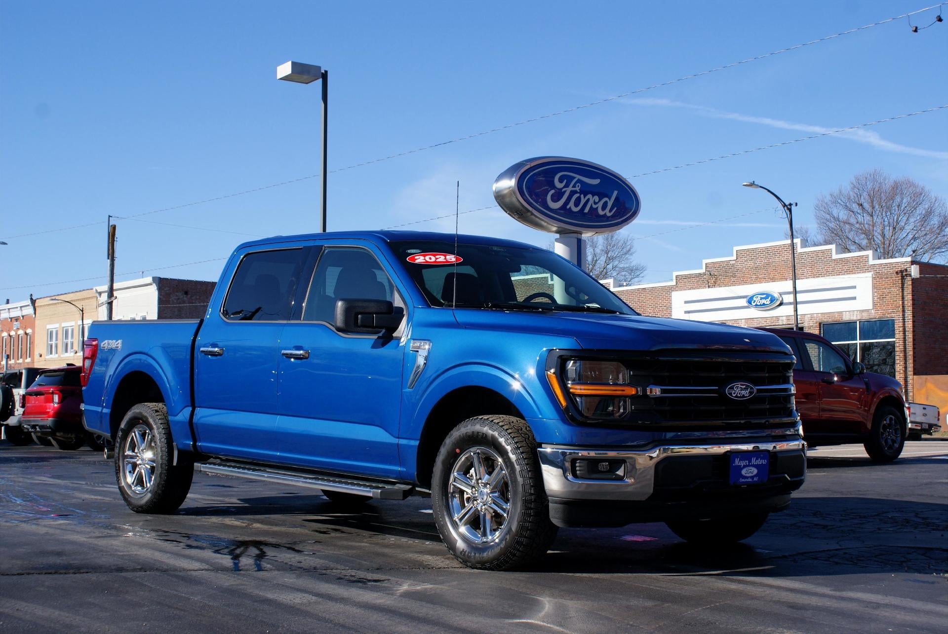 2025 Ford F-150 XLT 4WD SuperCrew 5.5' Box