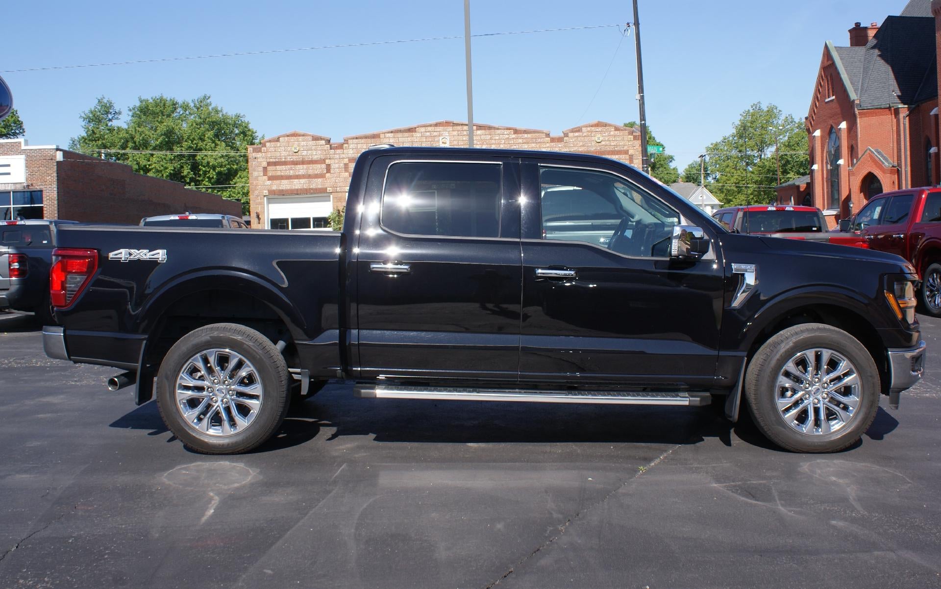 2024 Ford F-150 XLT 4WD SuperCrew 5.5' Box