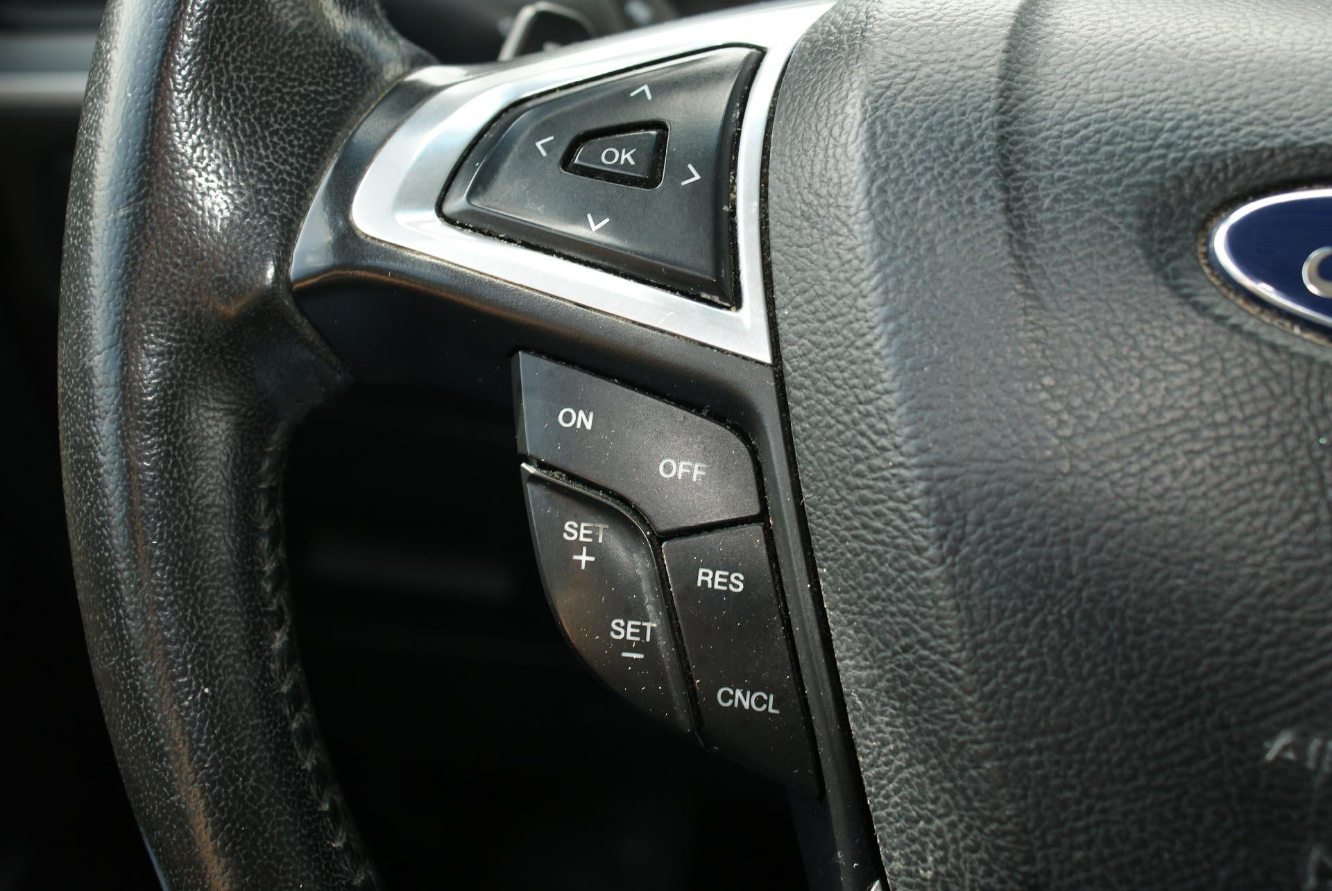 2015 Ford Edge 4dr SEL FWD