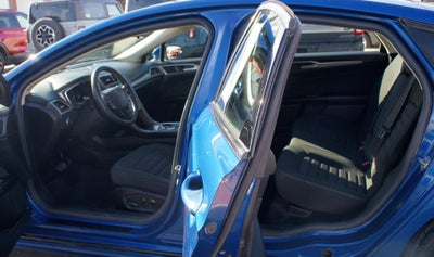 2017 Ford Fusion SE FWD