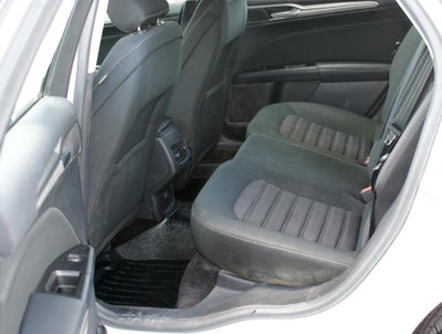 2017 Ford Fusion SE FWD