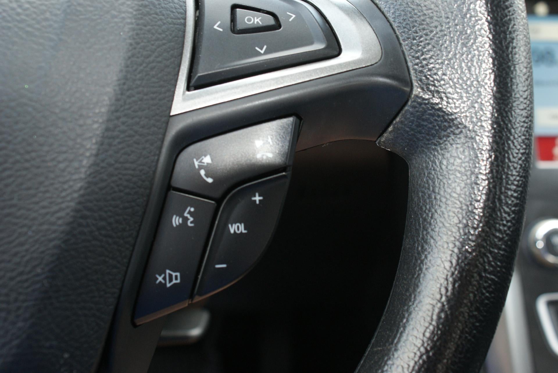 2017 Ford Fusion SE FWD