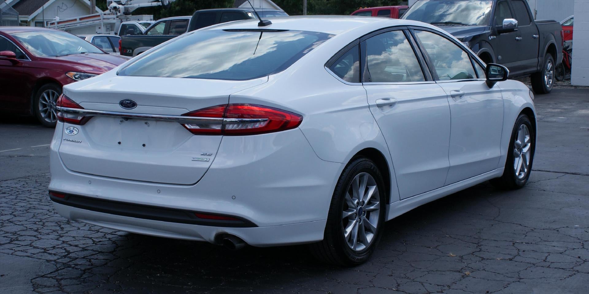 2017 Ford Fusion SE FWD