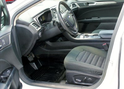 2017 Ford Fusion SE FWD