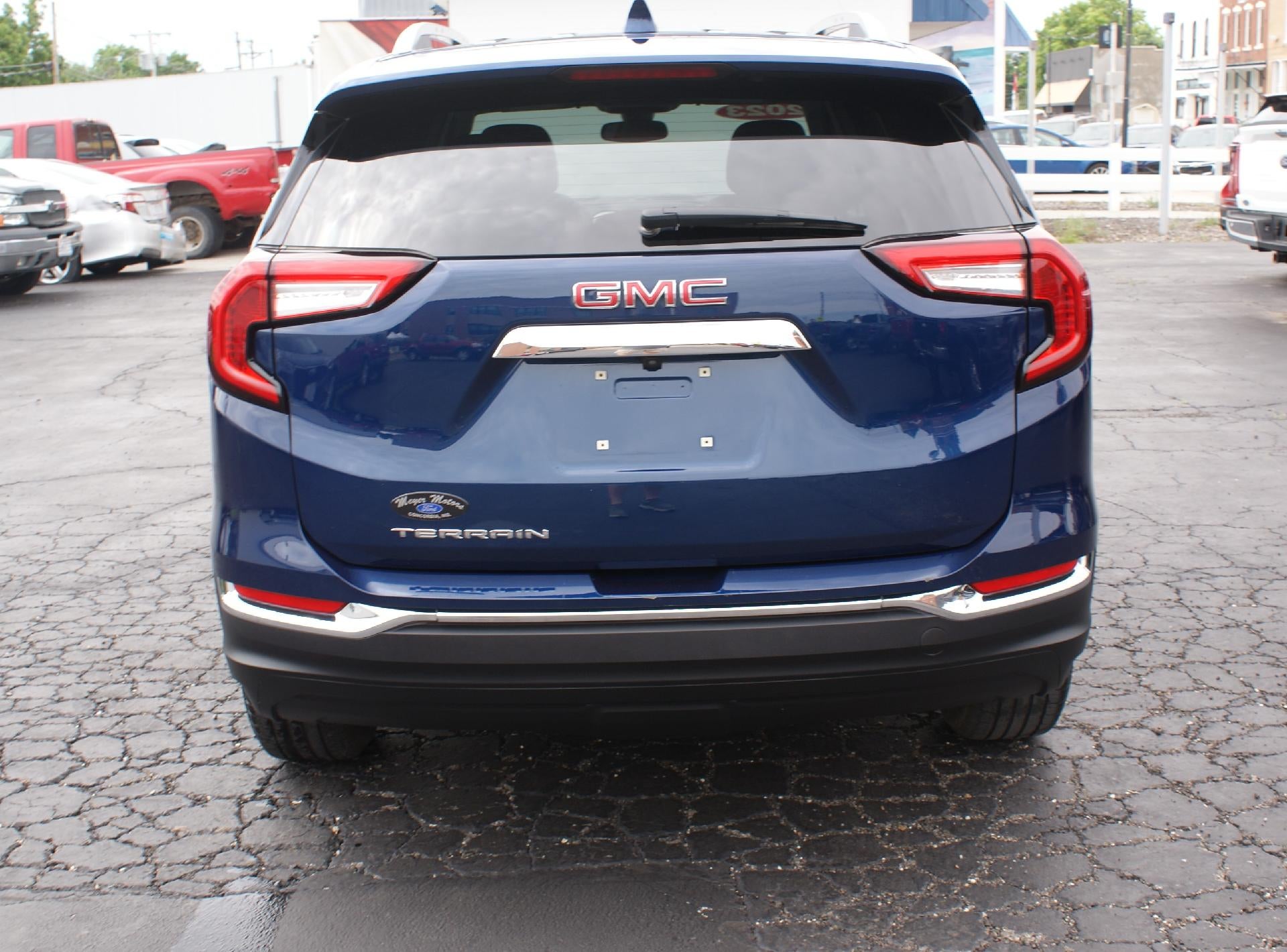 2023 GMC Terrain FWD 4dr SLT